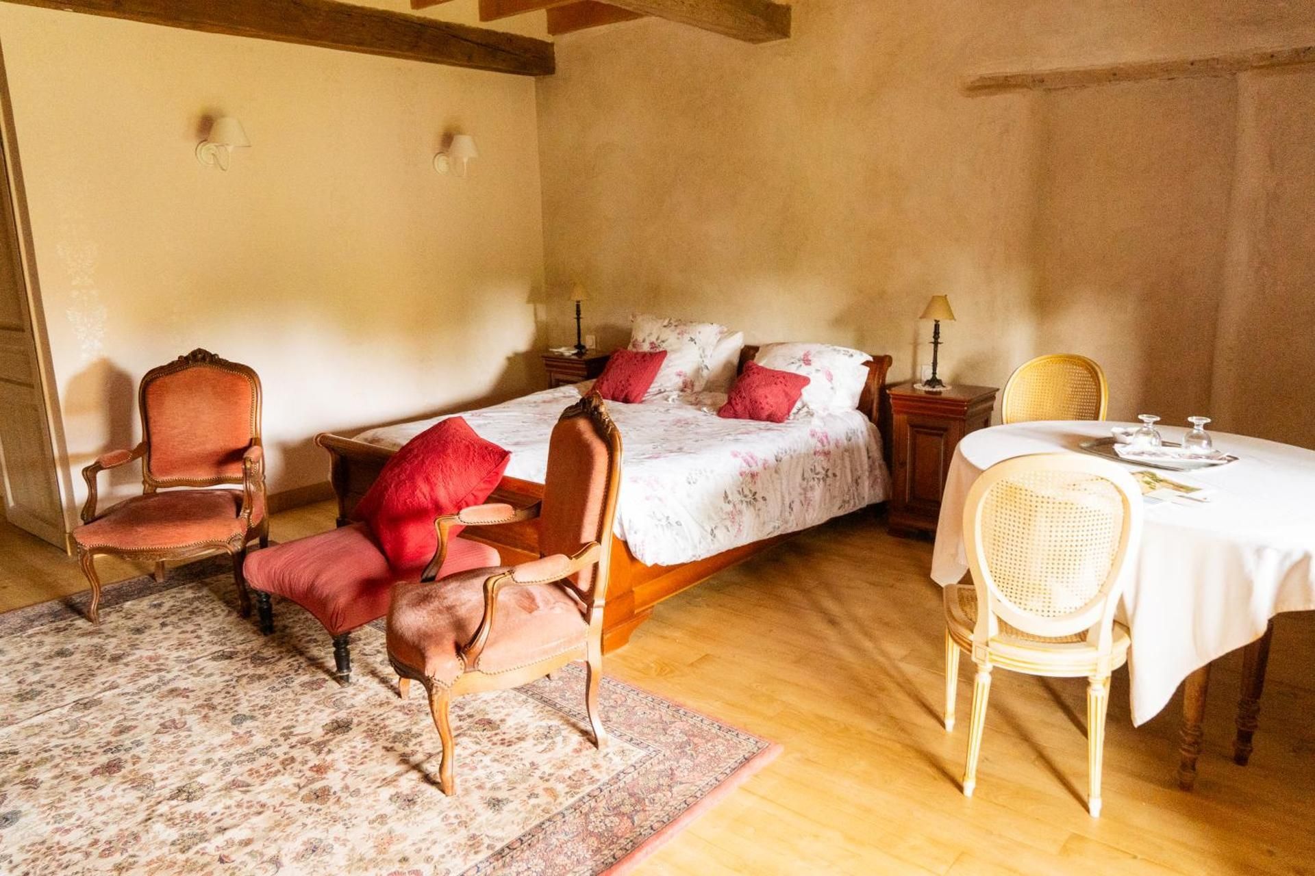 Deluxe Double Room with Shower