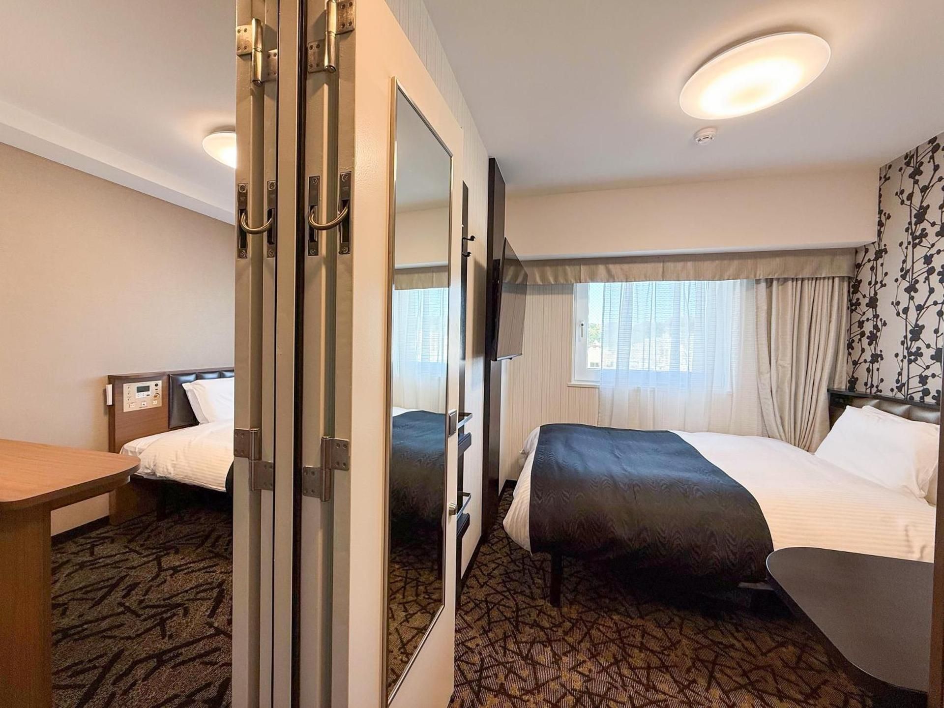 Connecting Rooms for 1 Person - Non-Smoking