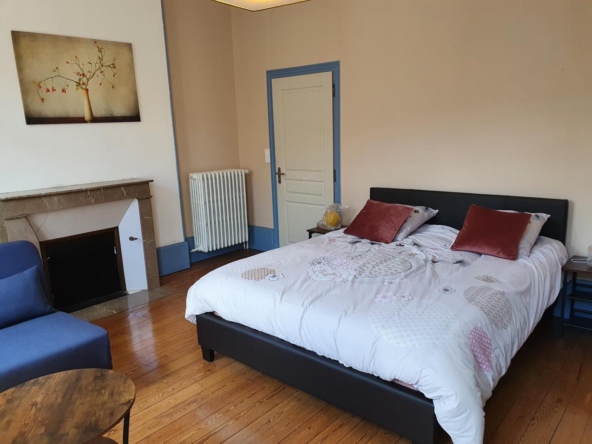 Double Room with Private Bathroom