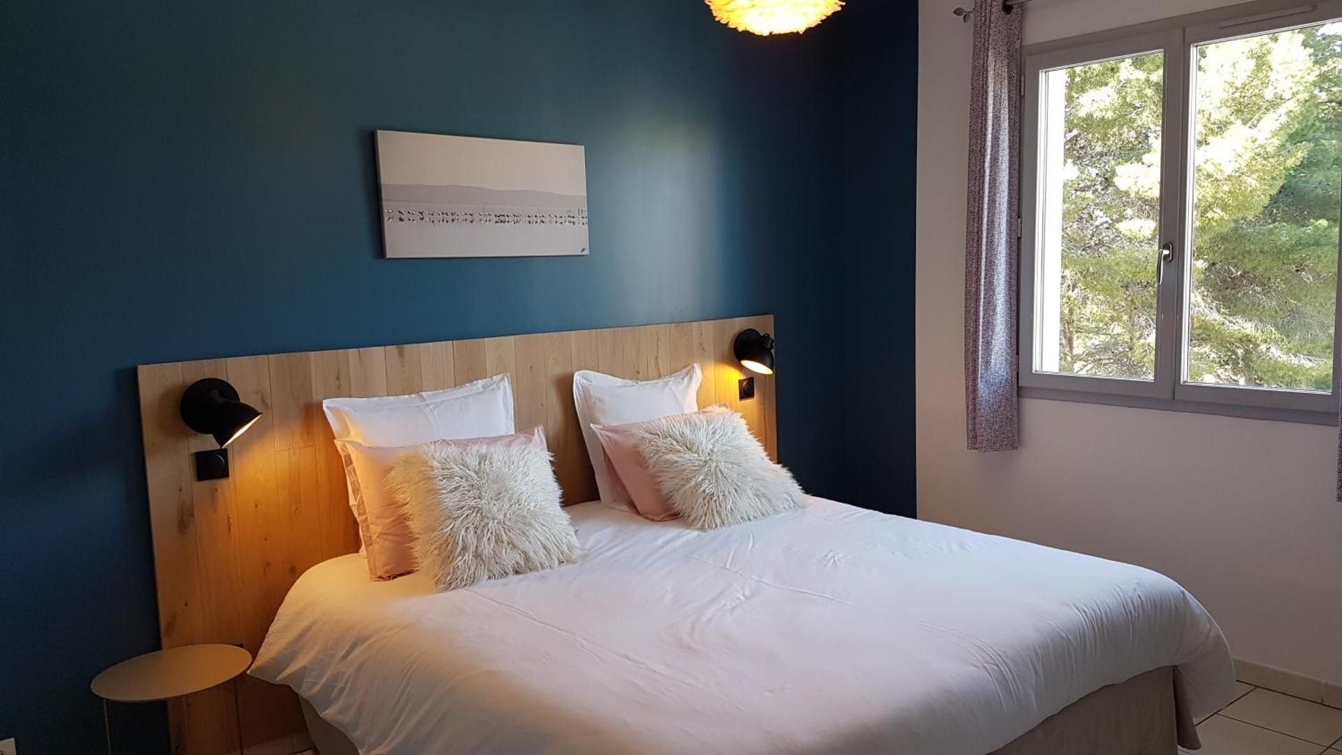 Double or Twin Room with Mountain View