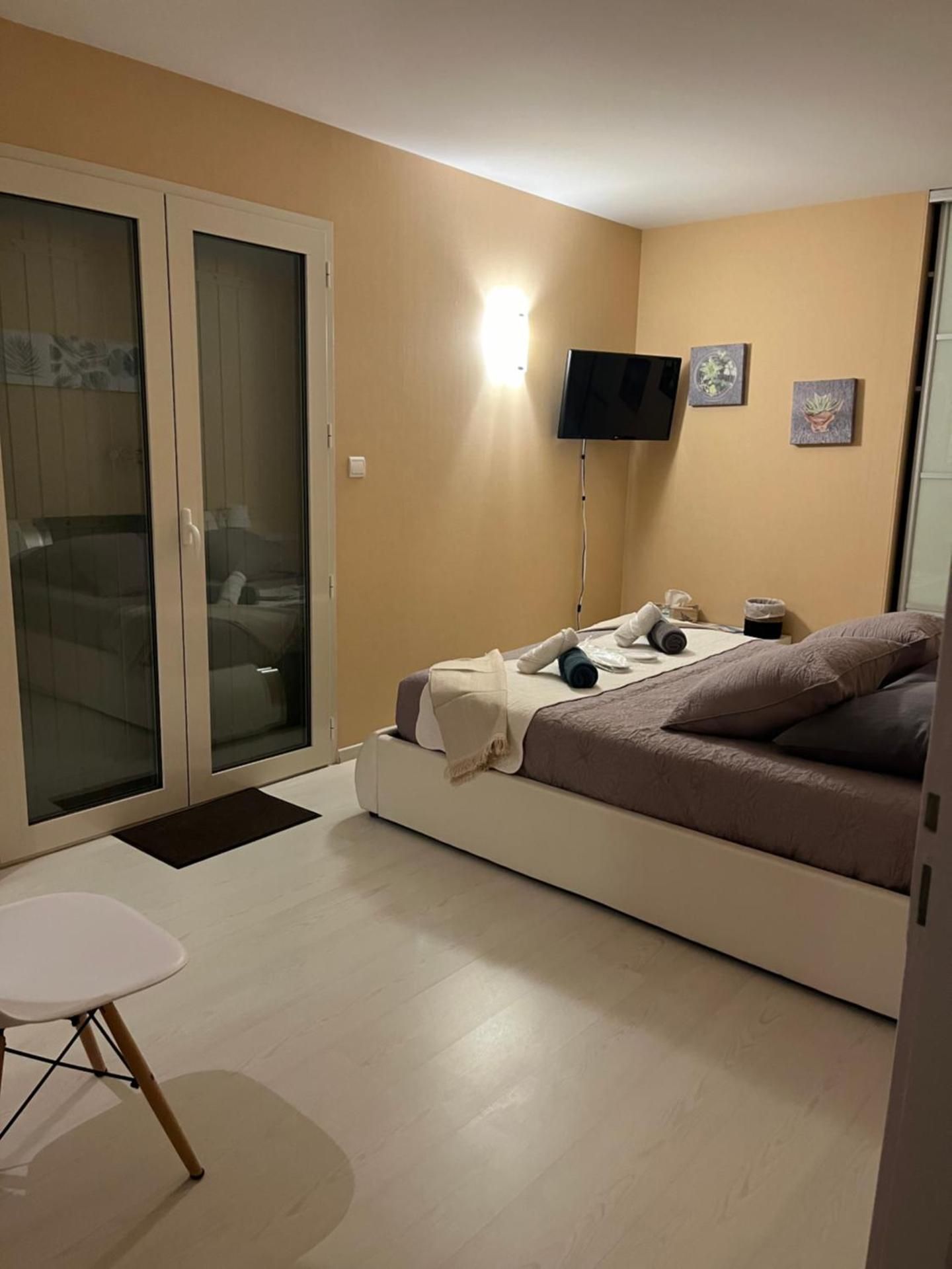 Double Room with Pool View
