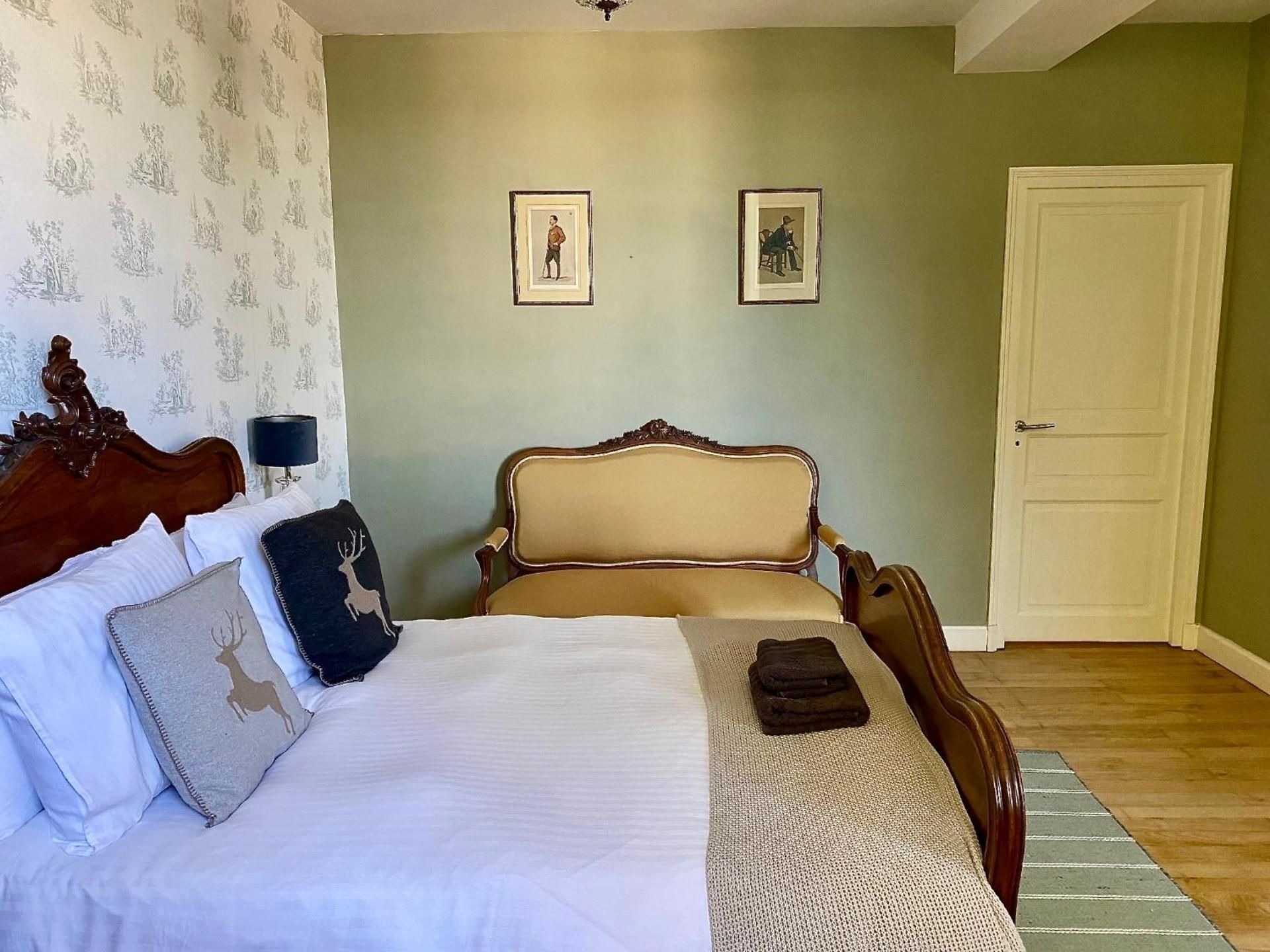 Double Room with Private Bathroom