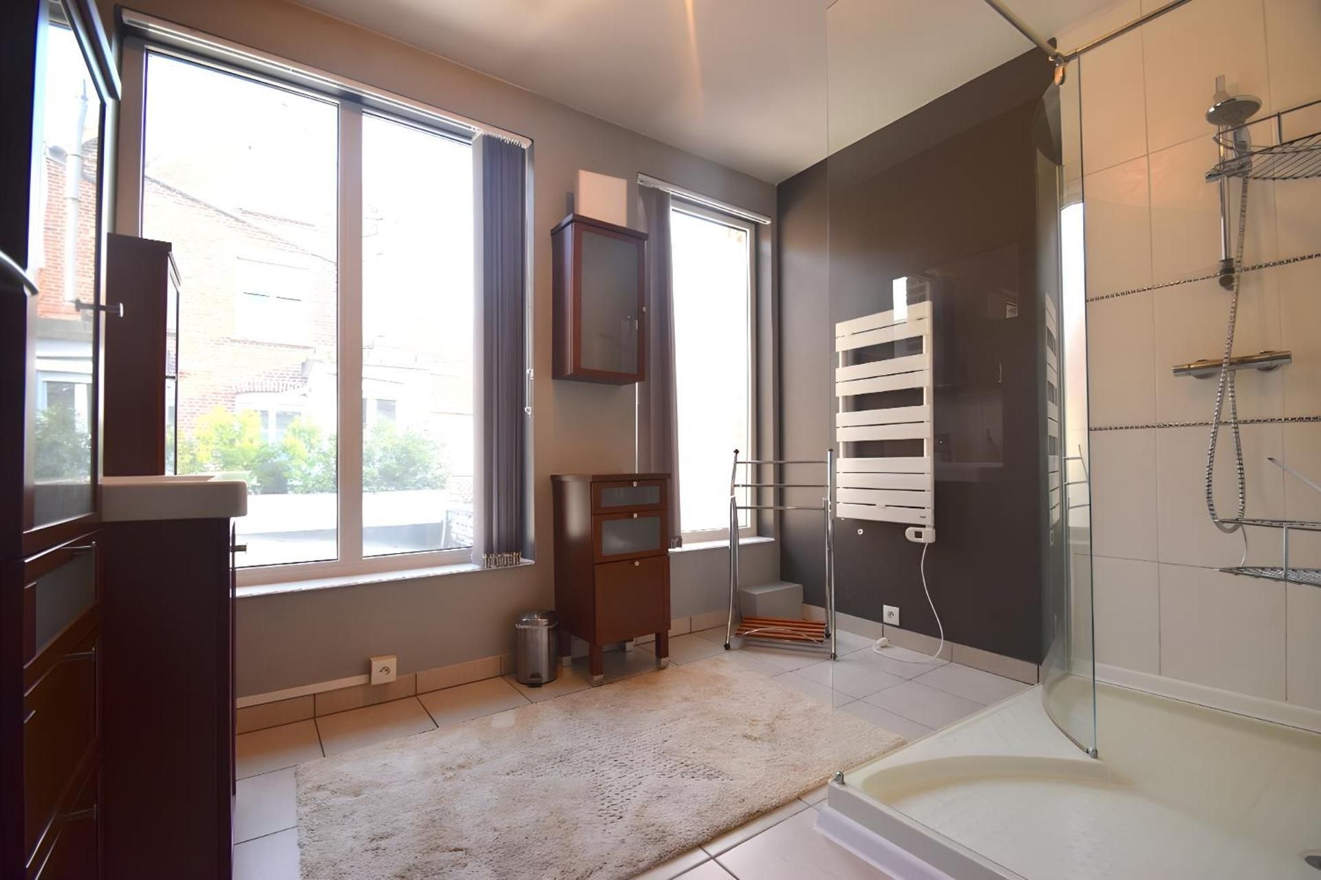 One-Bedroom Apartment with Terrace