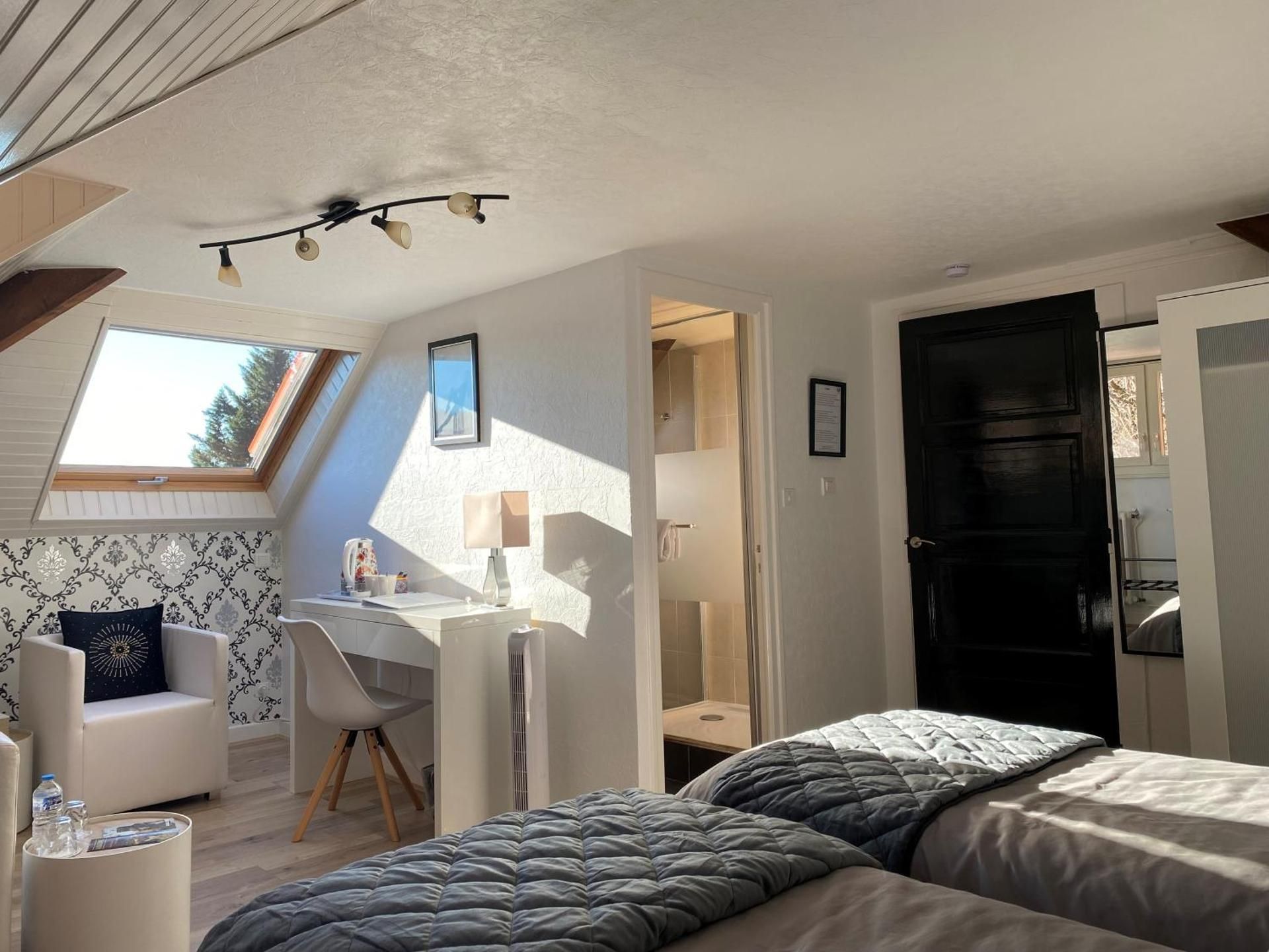 B&B Le Saut de la Bergere Superior Twin Room 2