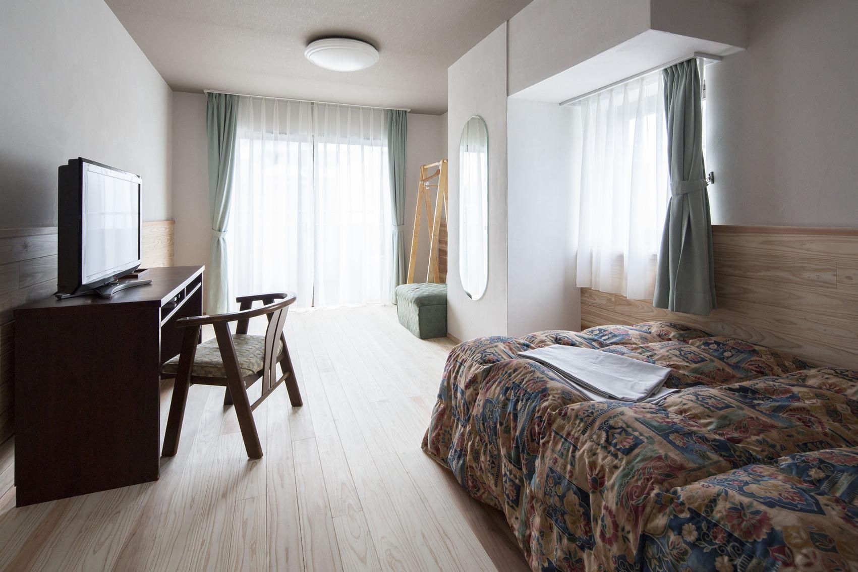 Standard Semi-Double Room - Non-Smoking