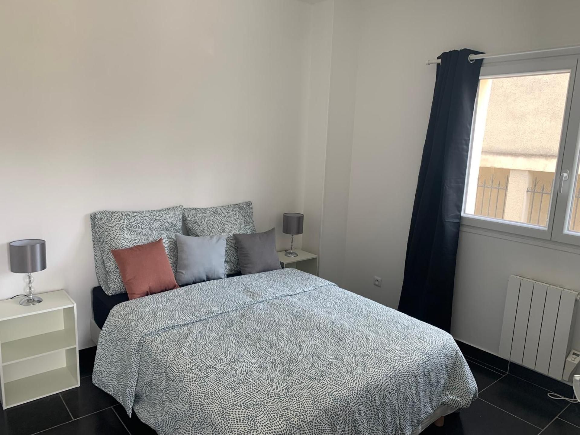 Double Room with Shared Bathroom