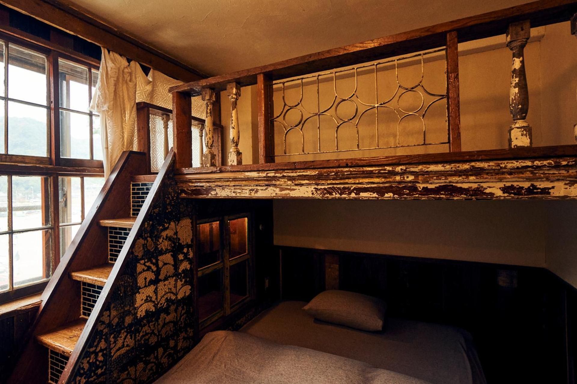Queen Room with Shared Bathroom
