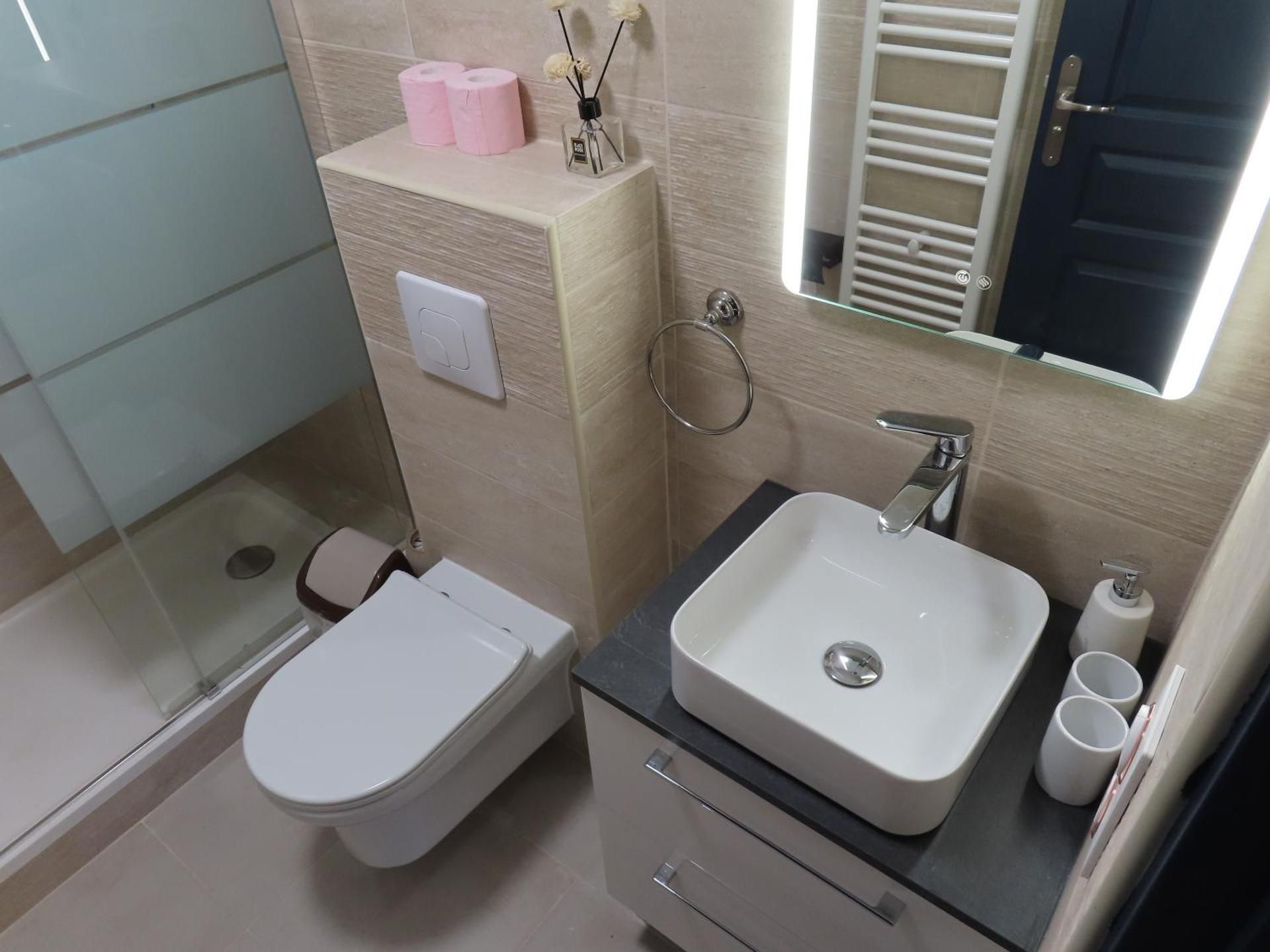Double Room with Private Bathroom