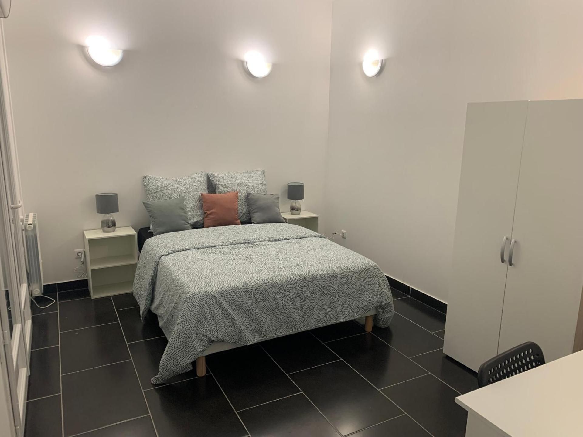 Double Room with Shared Bathroom