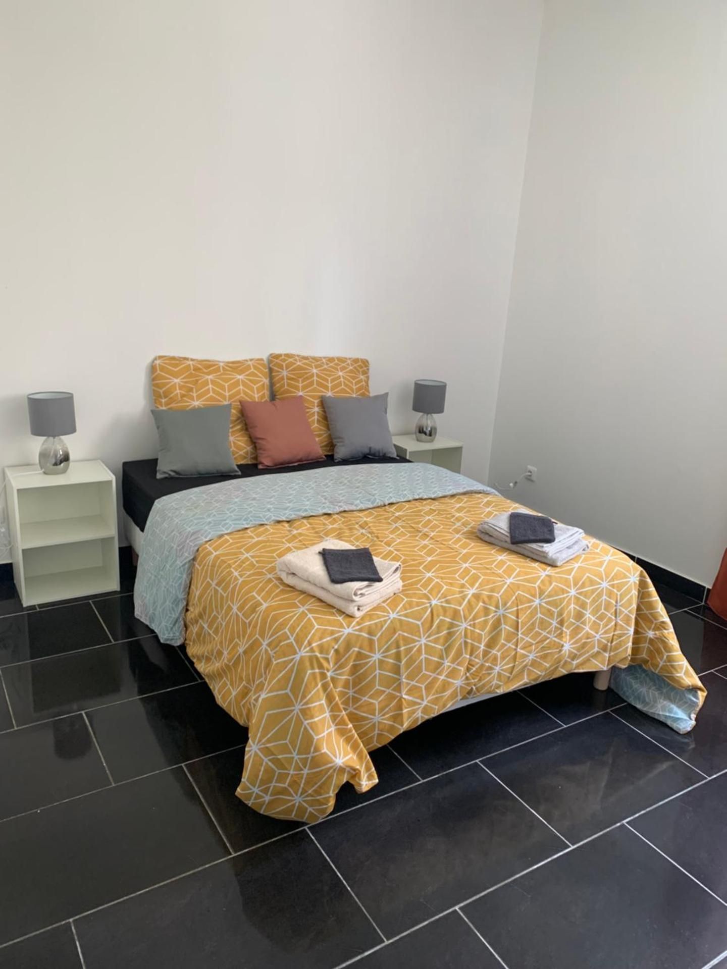 Double Room with Shared Bathroom