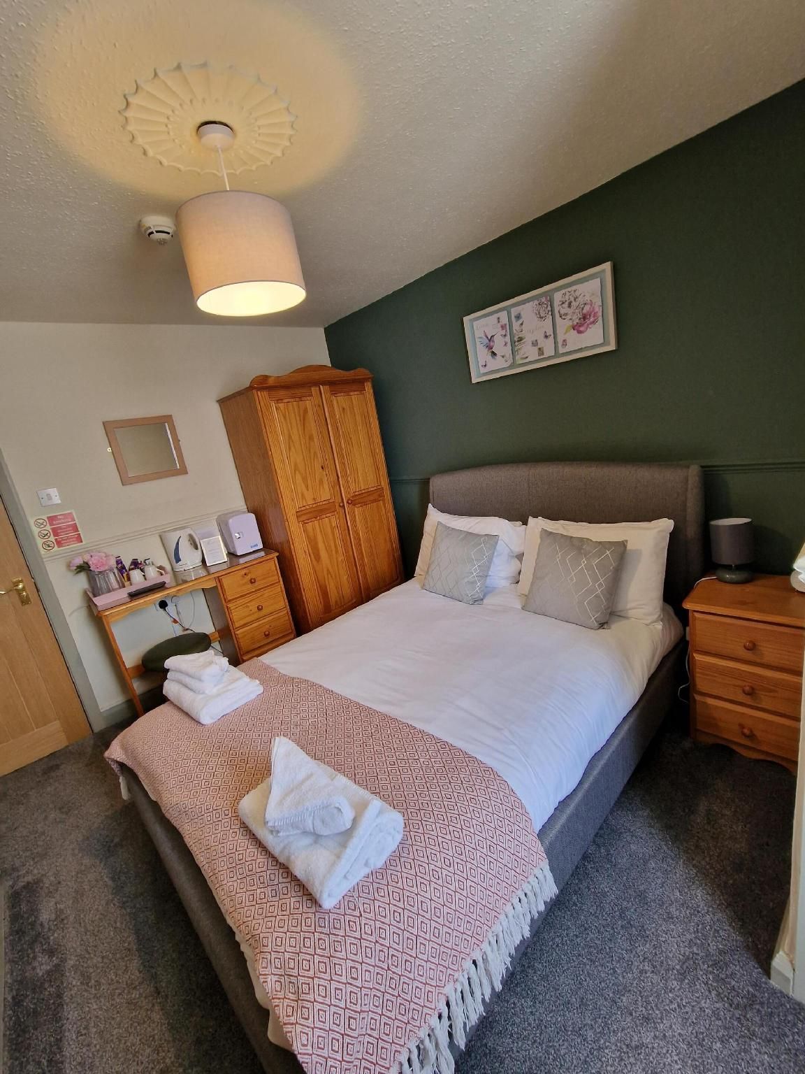 double room-comfort-ensuite with shower-street view
