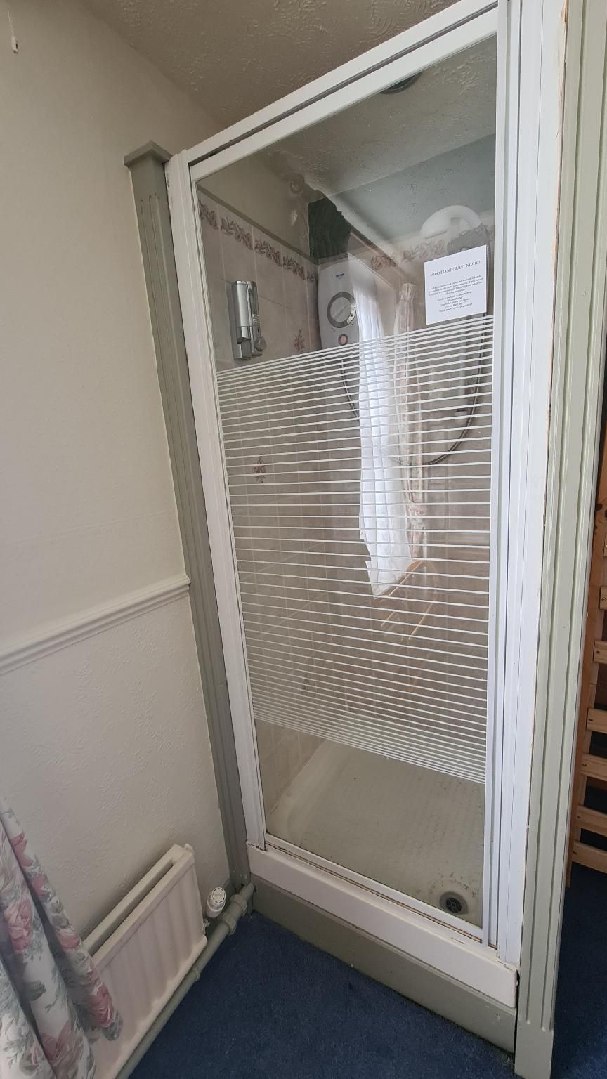 Single room-Classic-Ensuite with Shower-Street View