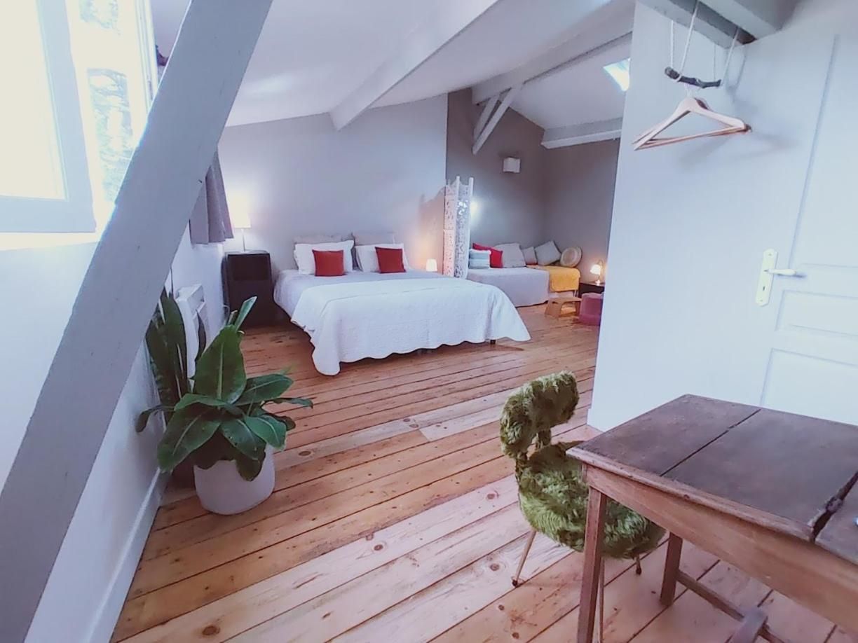 Triple Room with Private Bathroom
