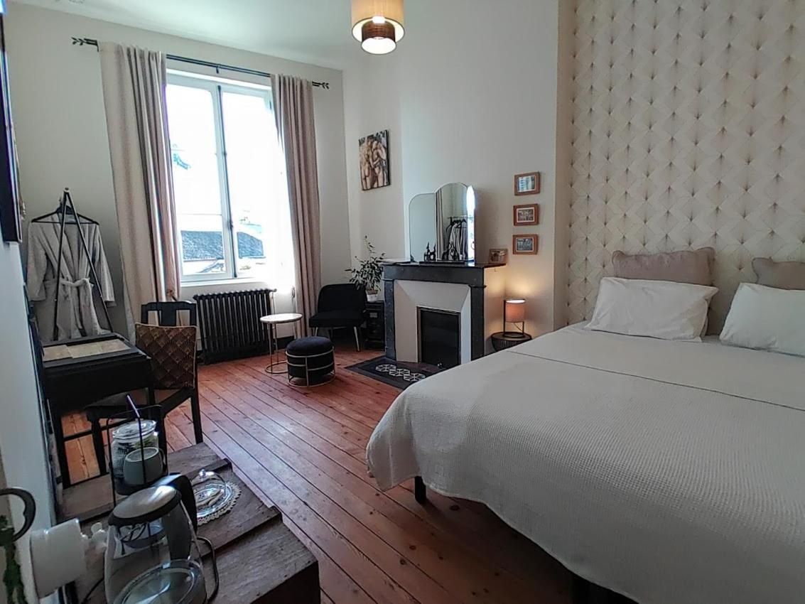 Double or Twin Room with Private Bathroom