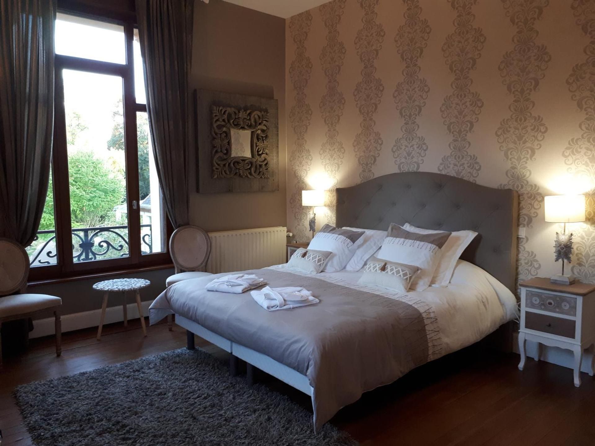 Superior King Room