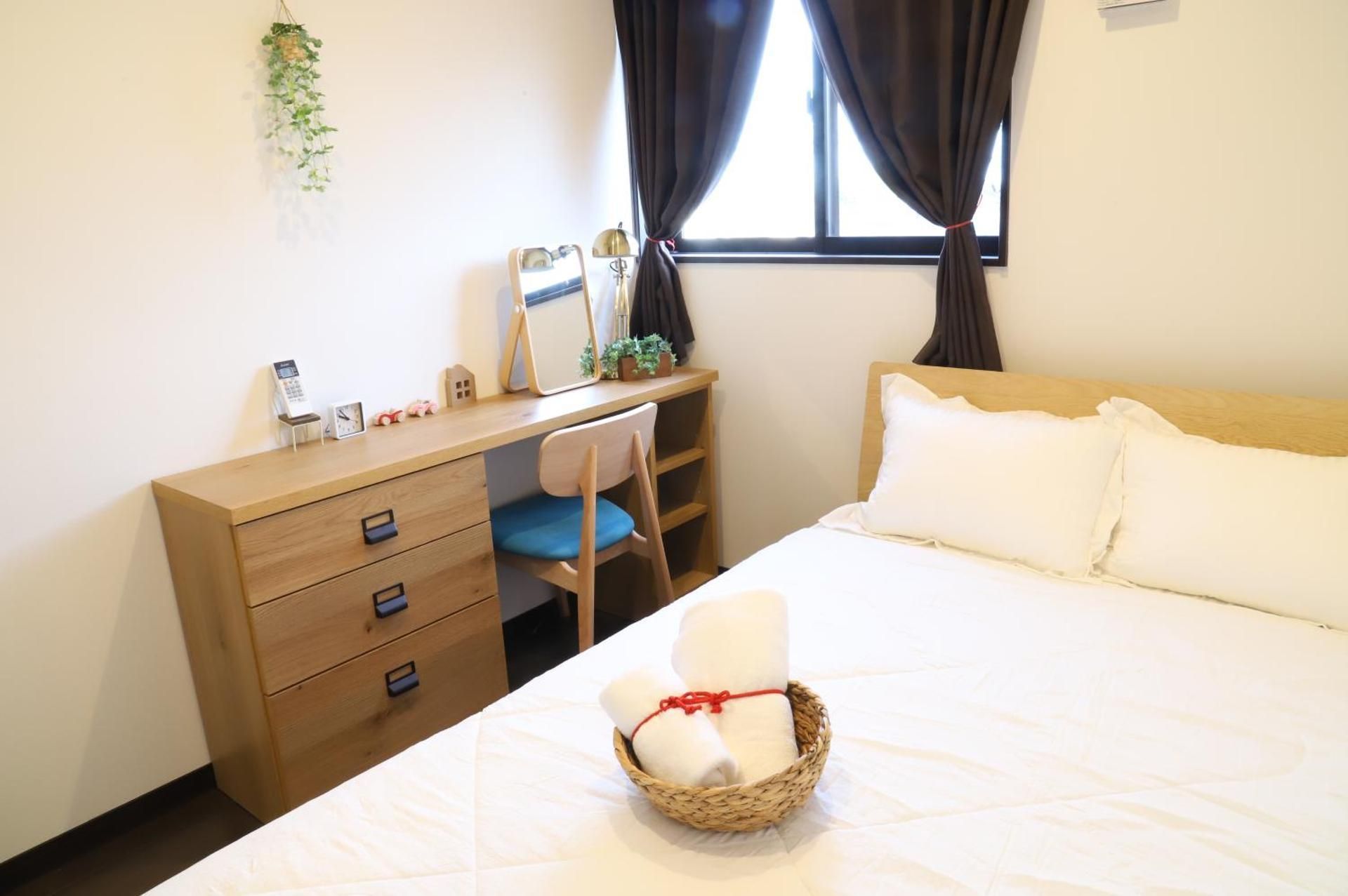 Single Room with Shared Shower and Toilet
