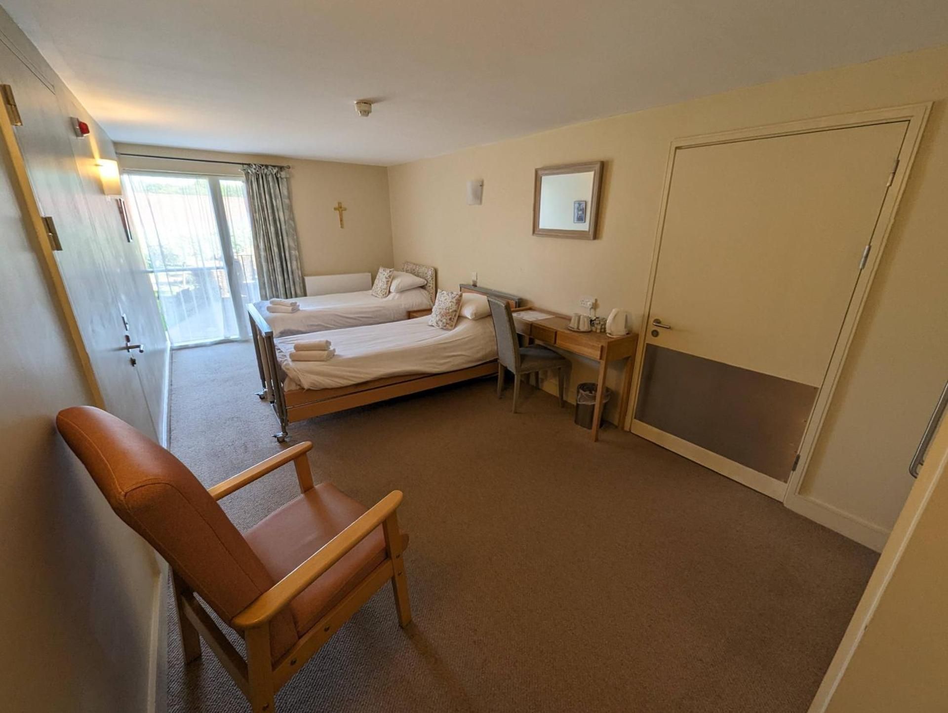 Twin Room with Shower