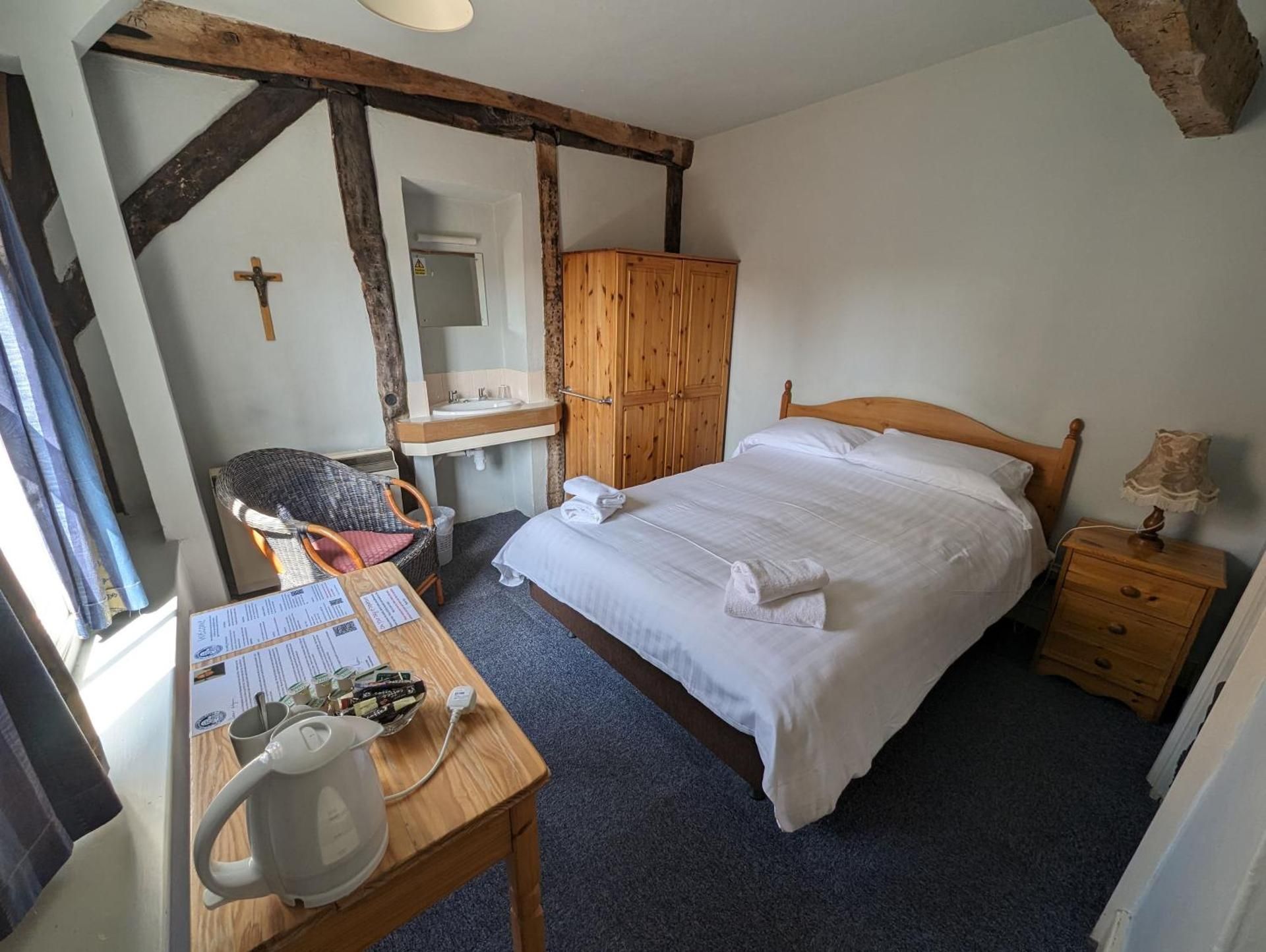 Double Room with Shared Bathroom