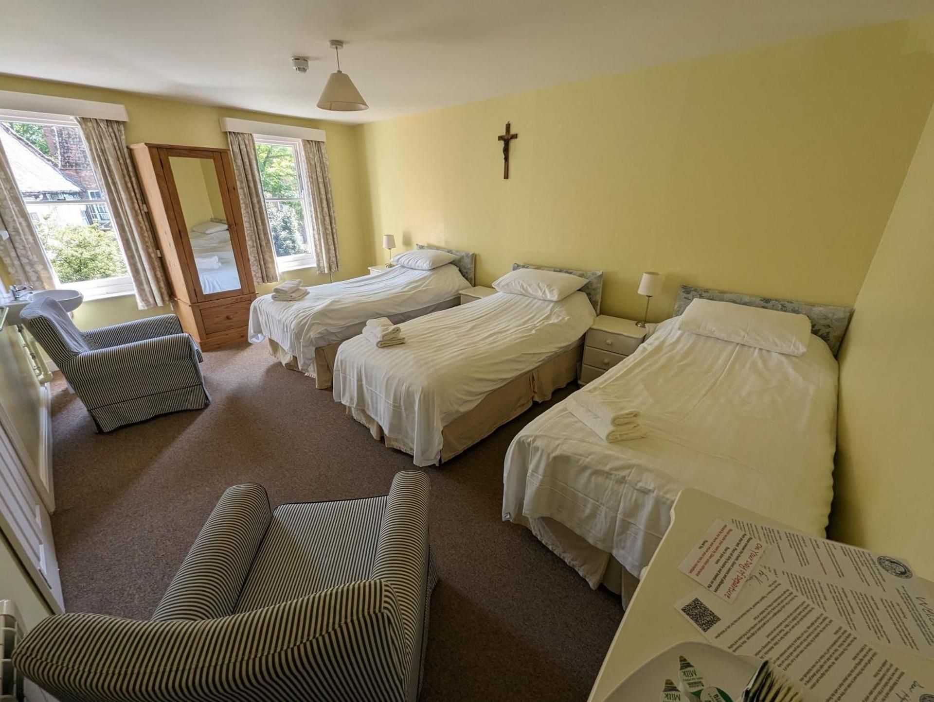 Triple Room with Shared Bathroom