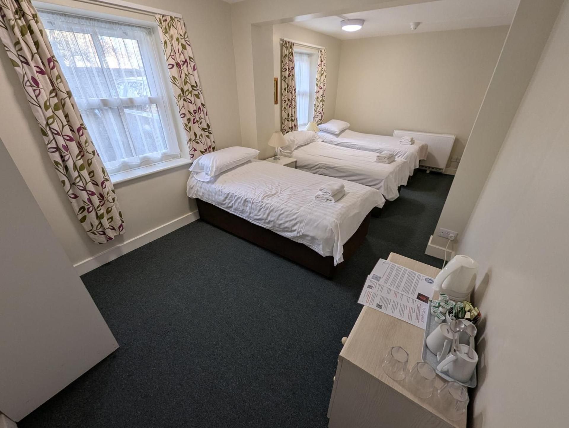 Triple Room with Shower