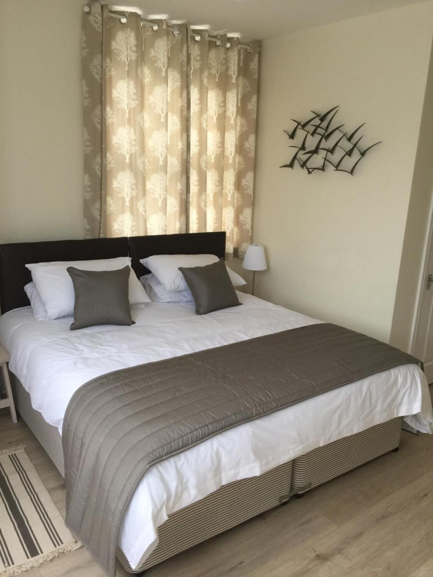Deluxe King or Twin Room with Shower