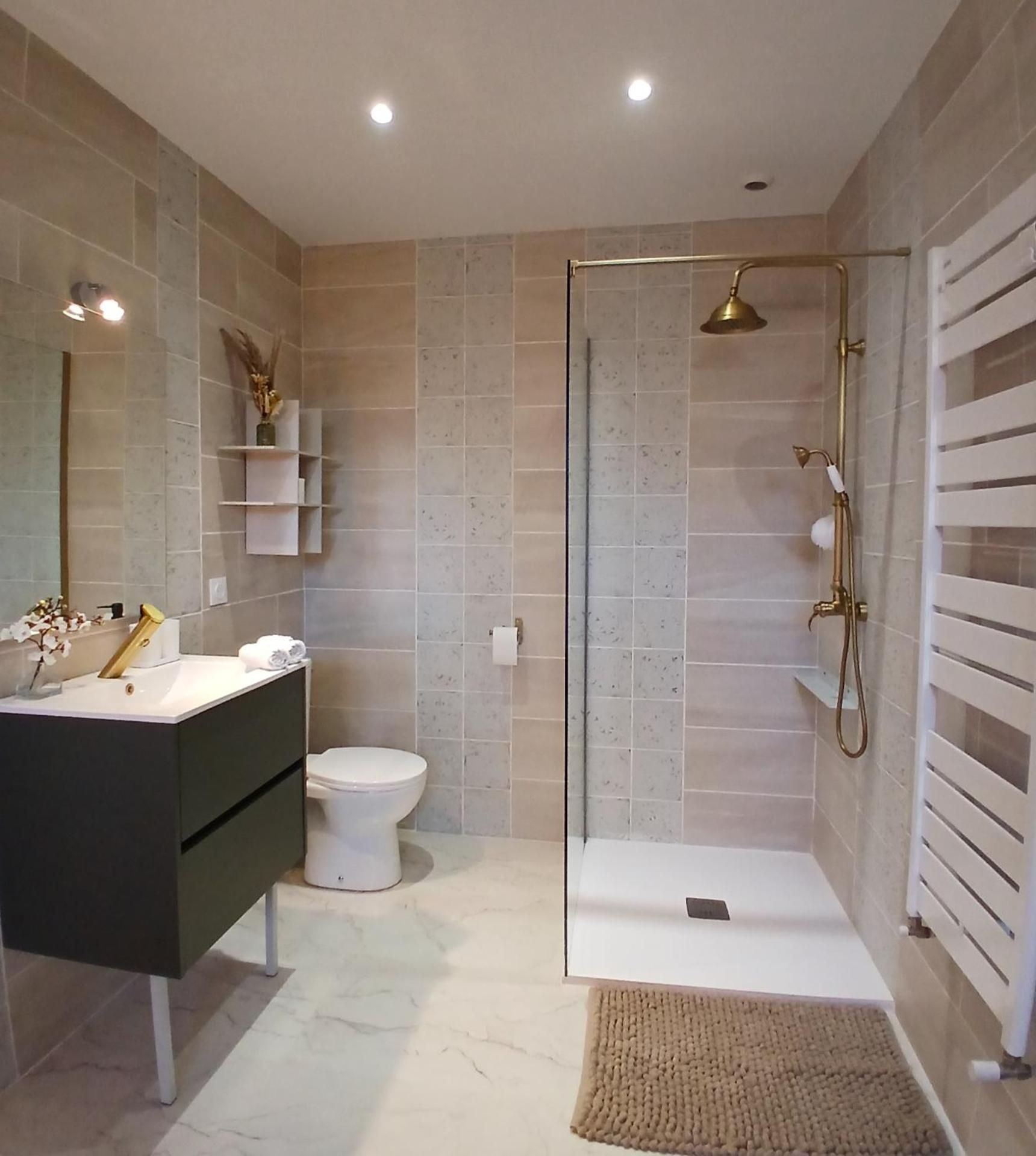 Double Room with Private Bathroom