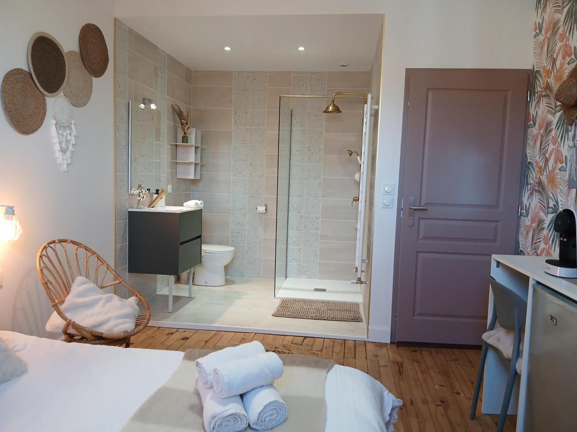 Double Room with Private Bathroom
