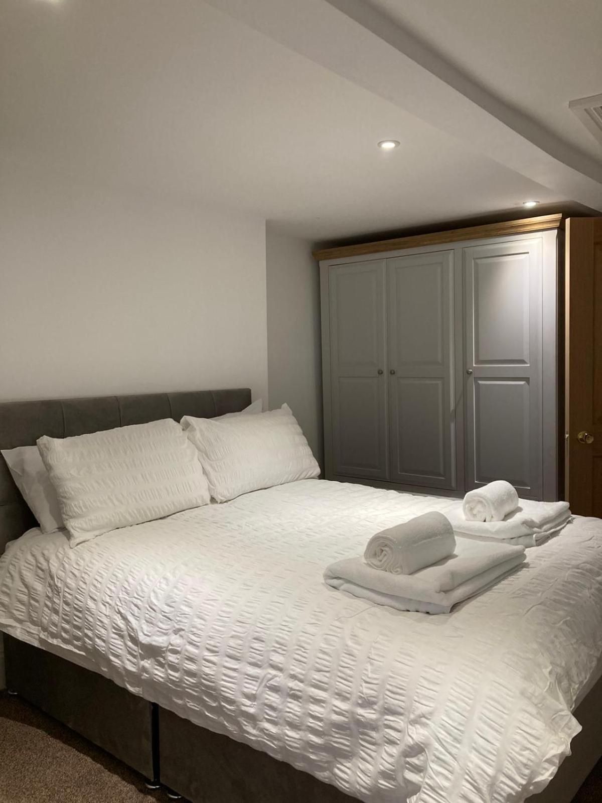 Double Room with Private External Bathroom