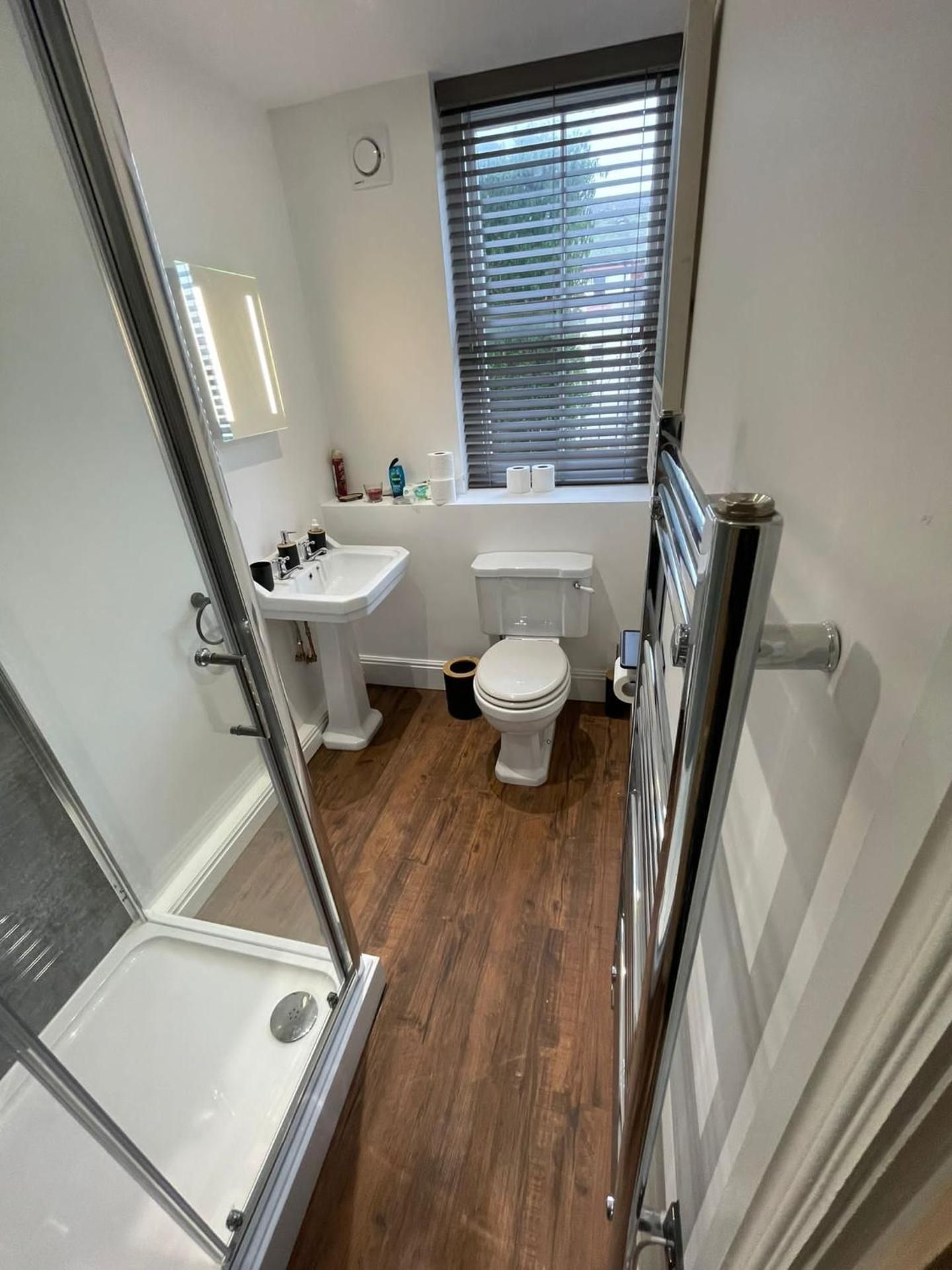 Single Room with Private External Bathroom