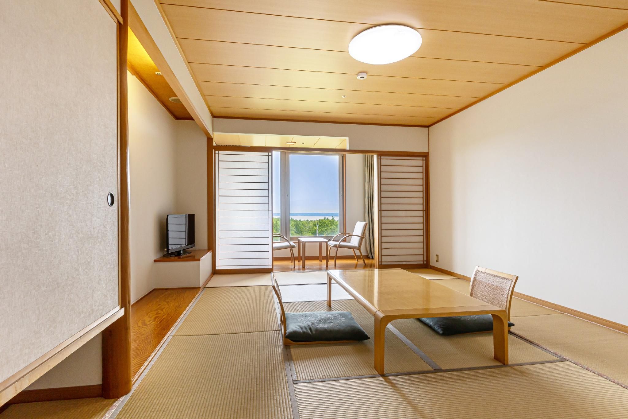 Japanese Style Room with 12 Tatami for 4 People - Non-Smoking