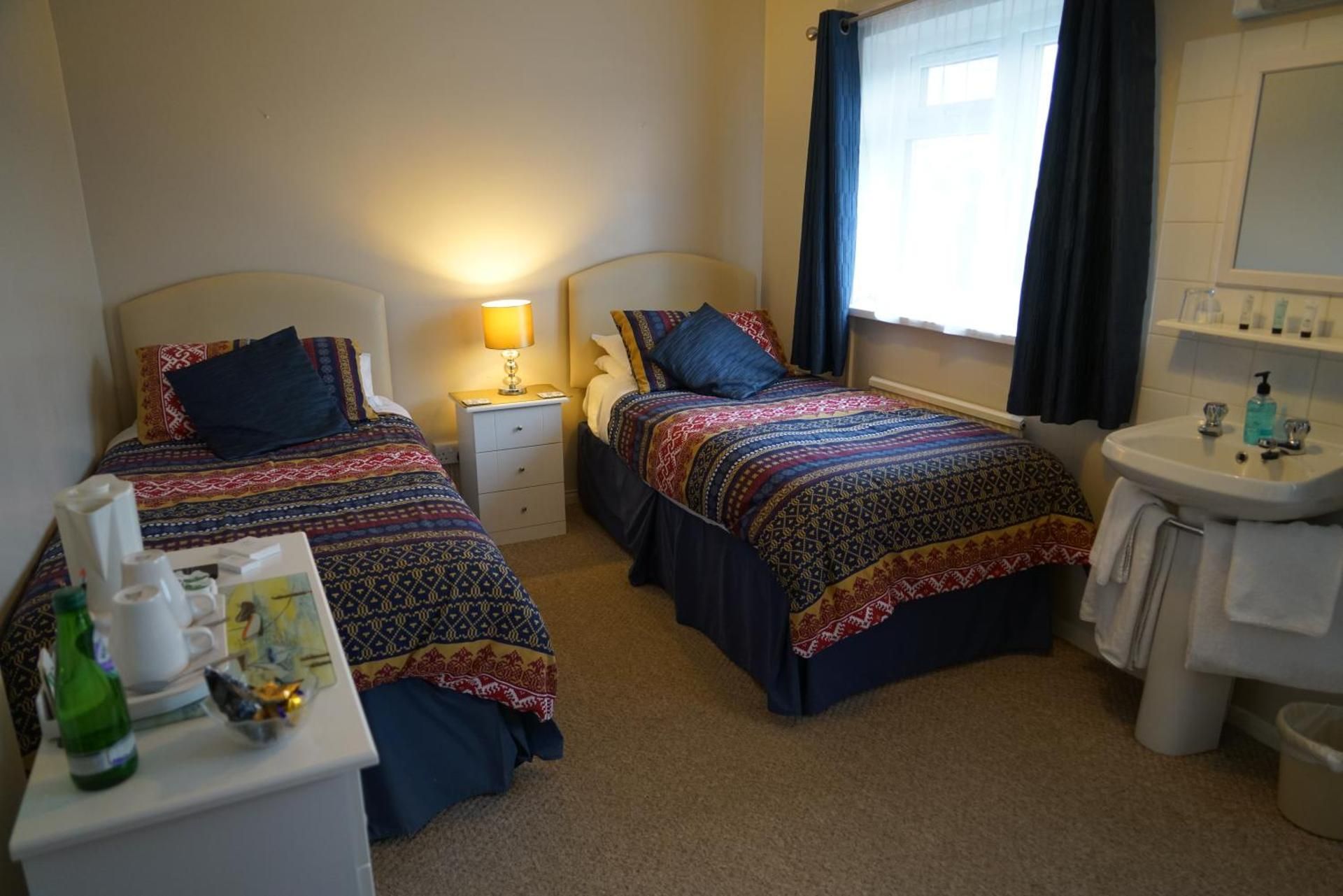 Twin Room with Shared Bathroom