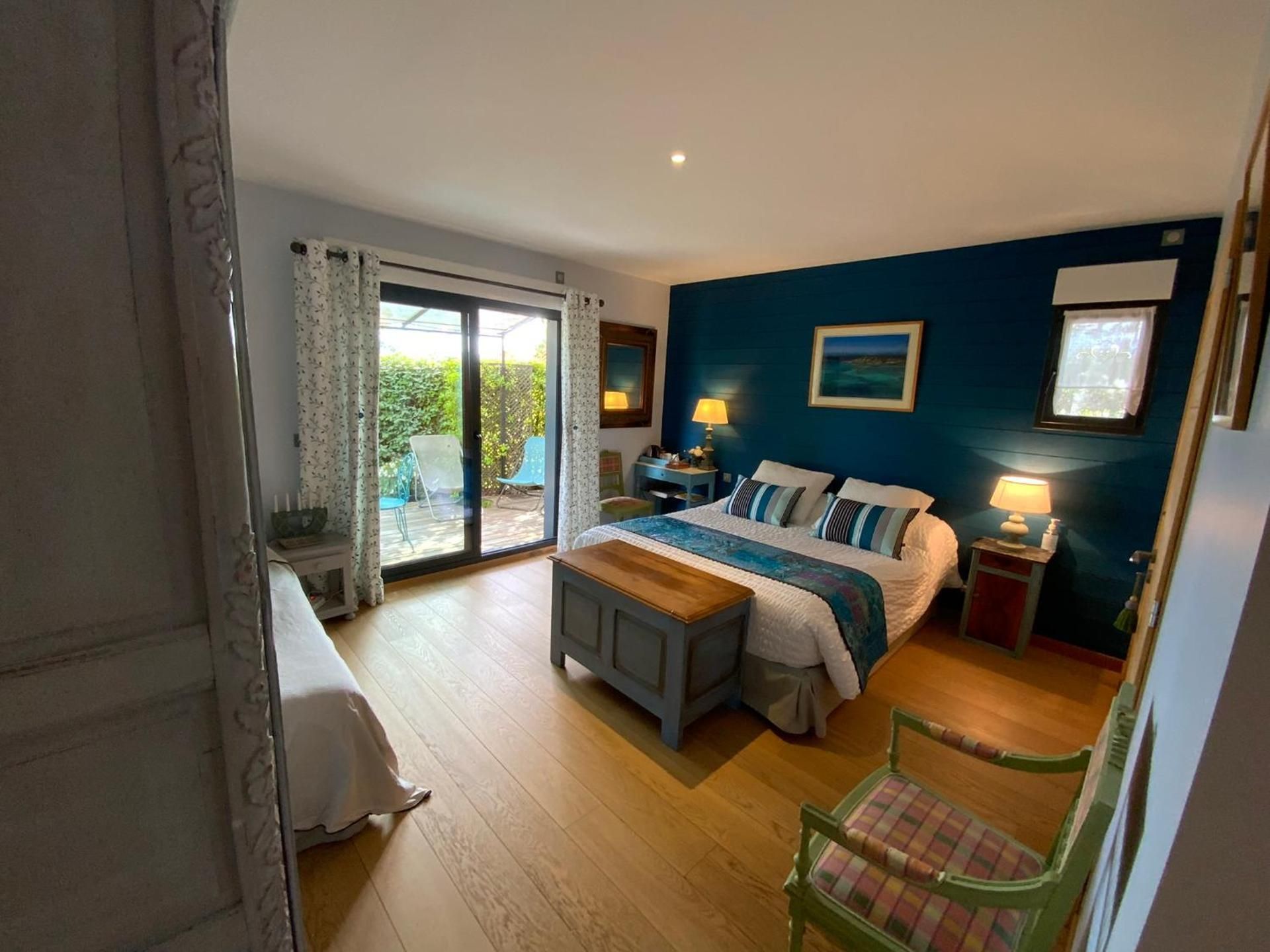 Triple Room with Private Bathroom