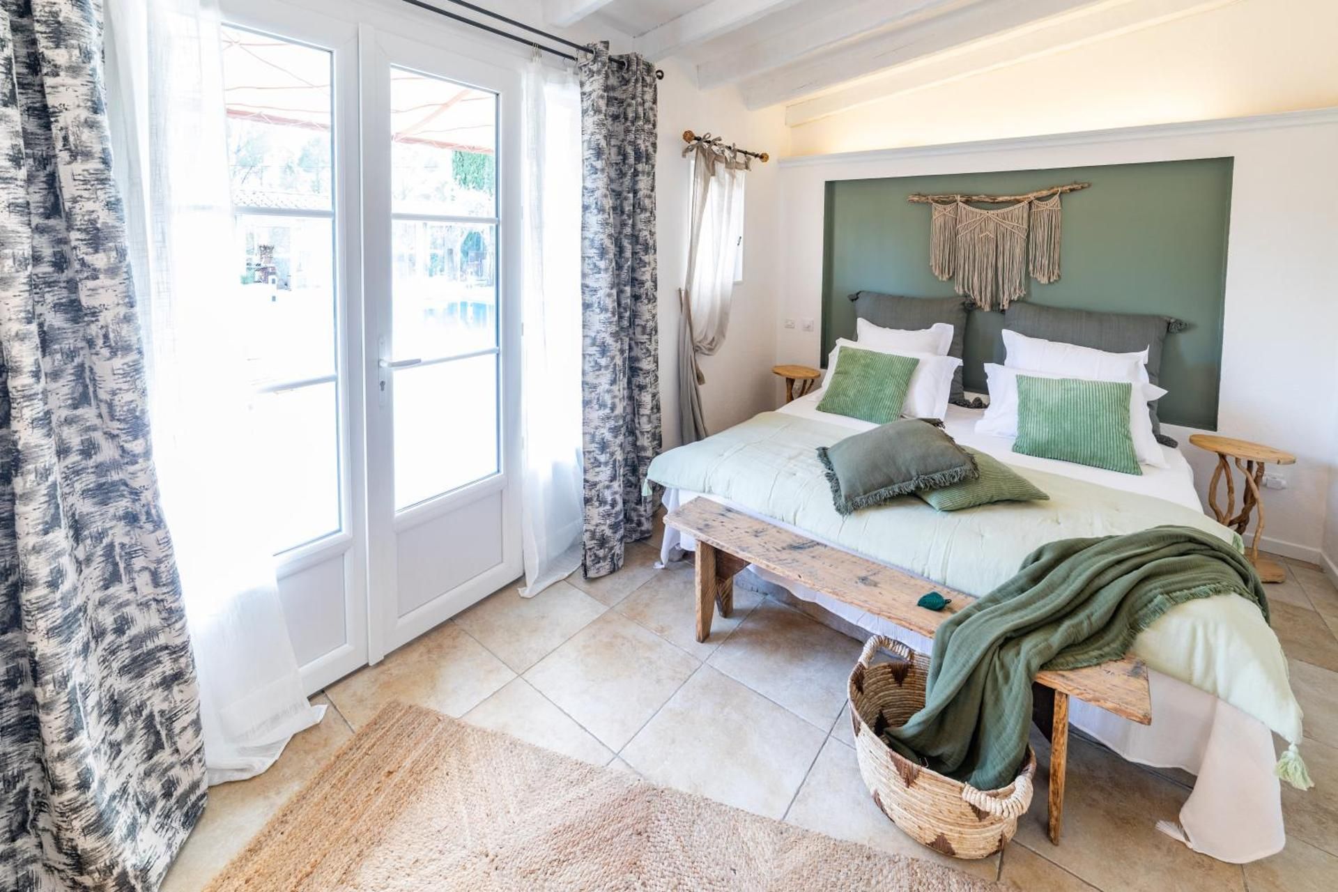 Standard King Room