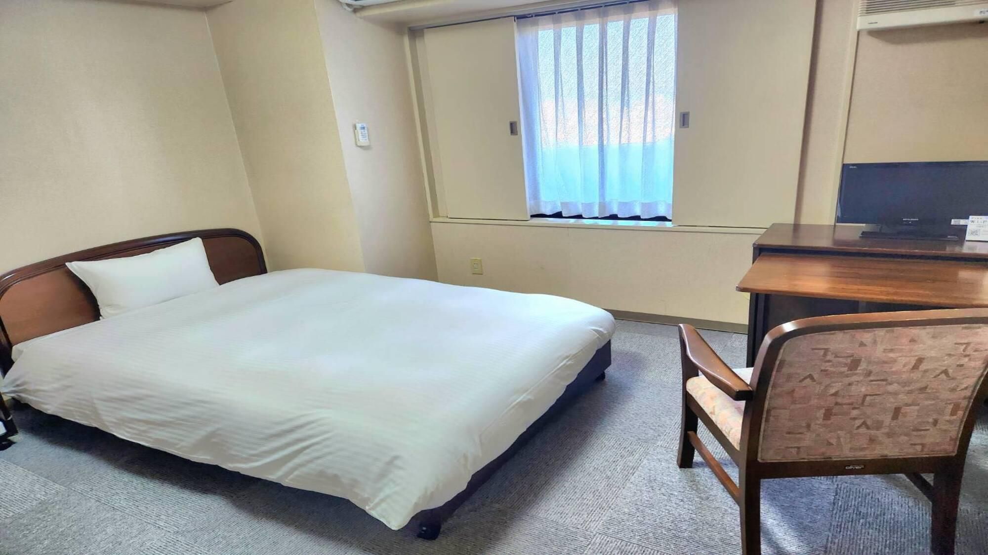 Single Room - Non-Smoking