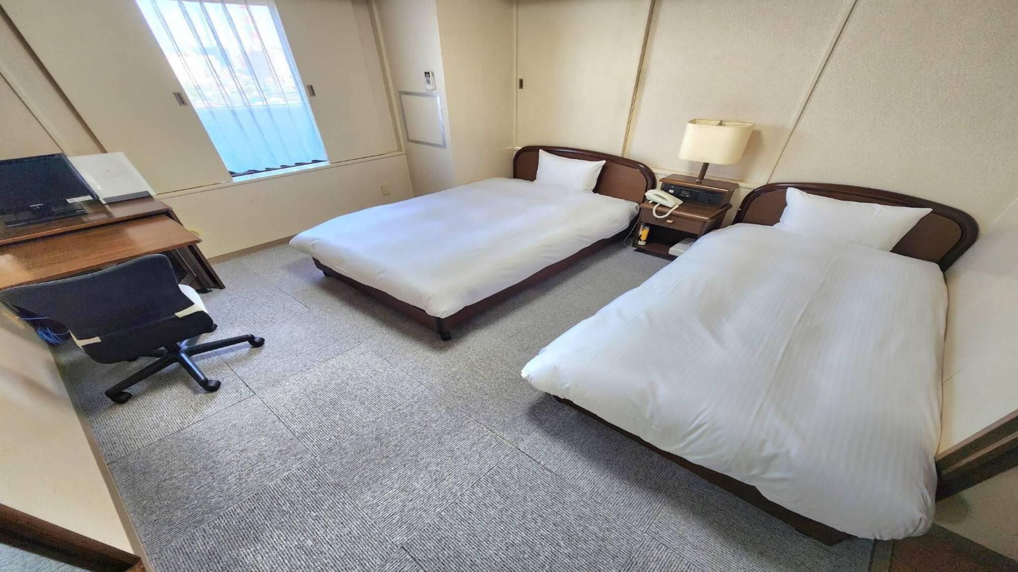 Twin Room - Non-Smoking