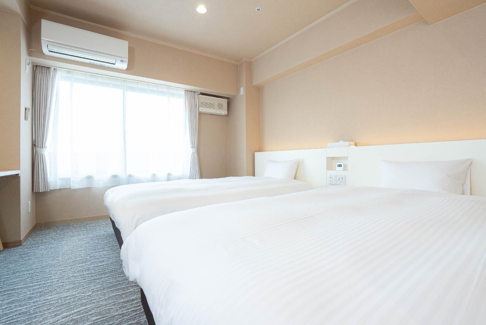 Non-smoking deluxe twin (32 square meters) [Twin room] [Non-smoking]