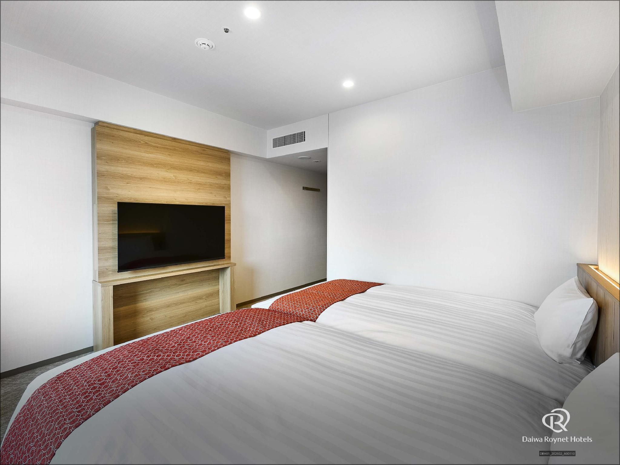 Hollywood Twin Room Non-Smoking