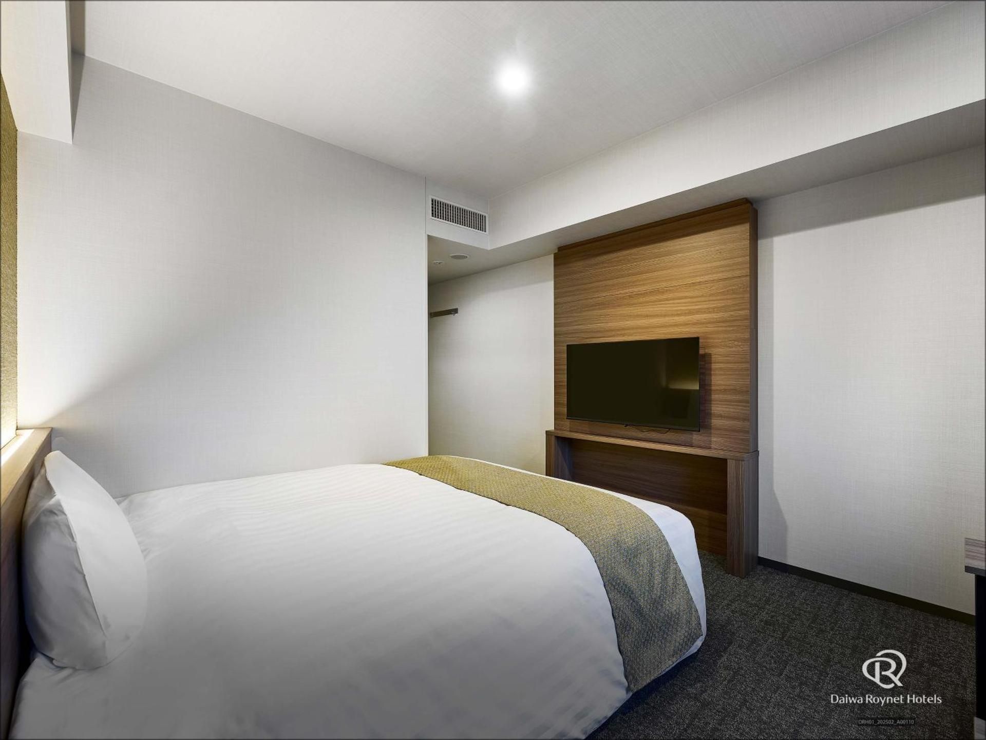 Deluxe Queen Separate Bath and Toilet for 2 People - Non-Smoking