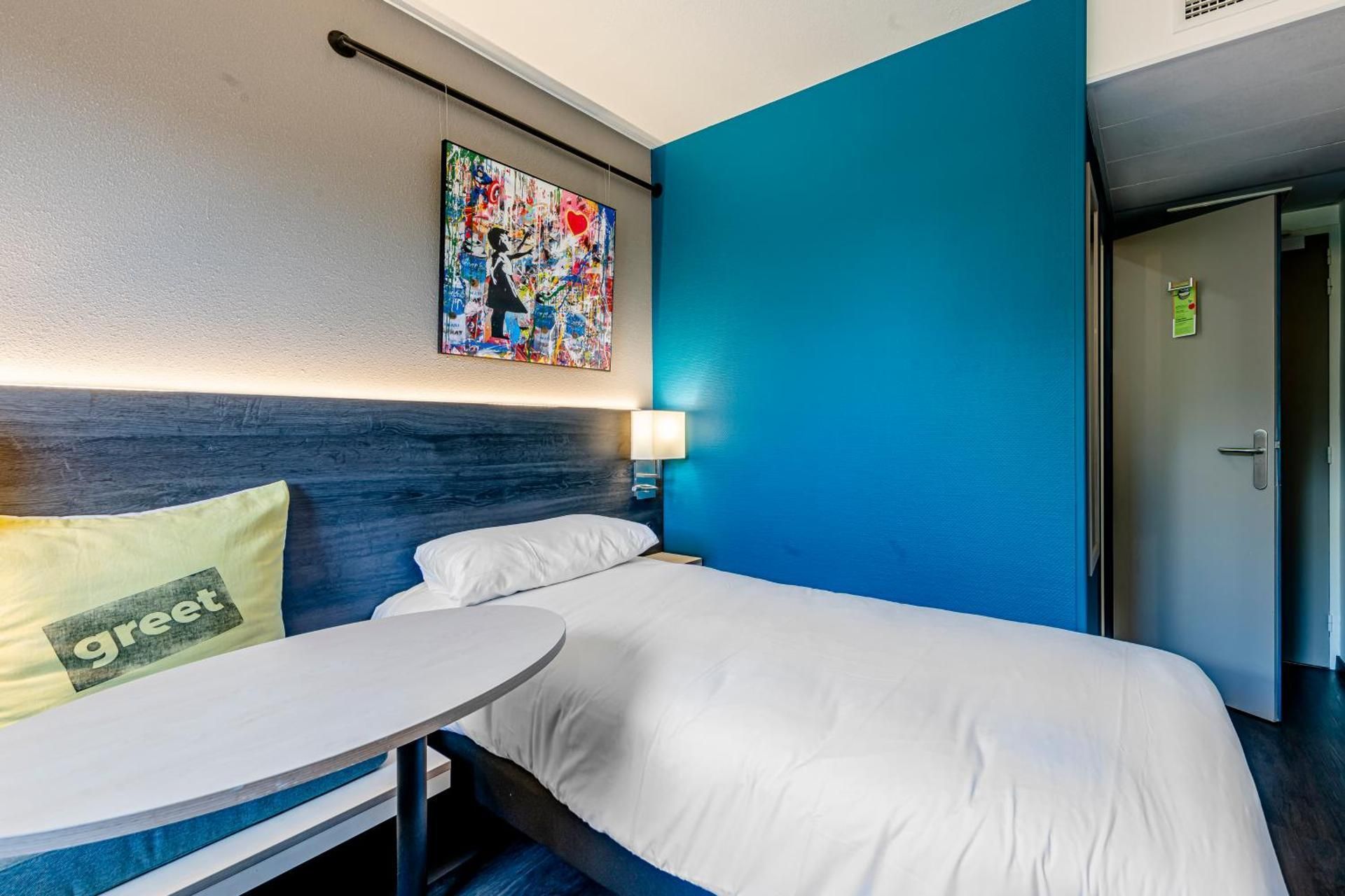 POP Twin Room