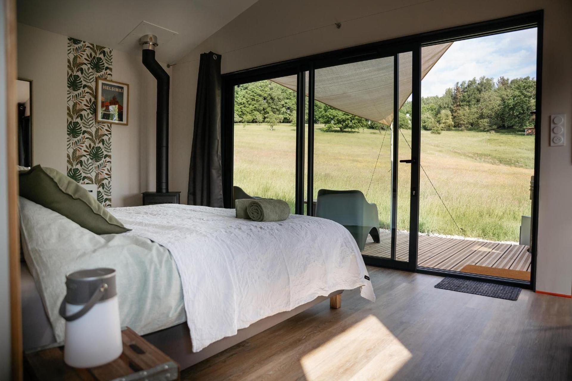 Suite with Mountain View