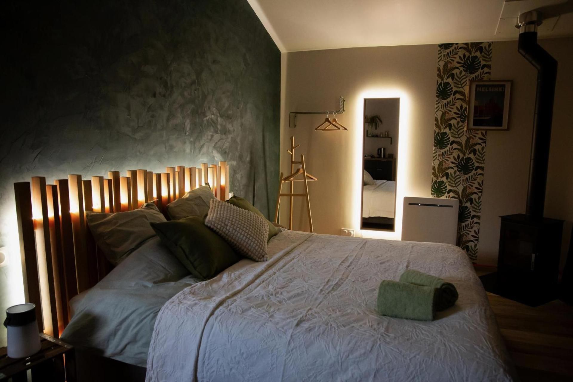 Suite with Mountain View