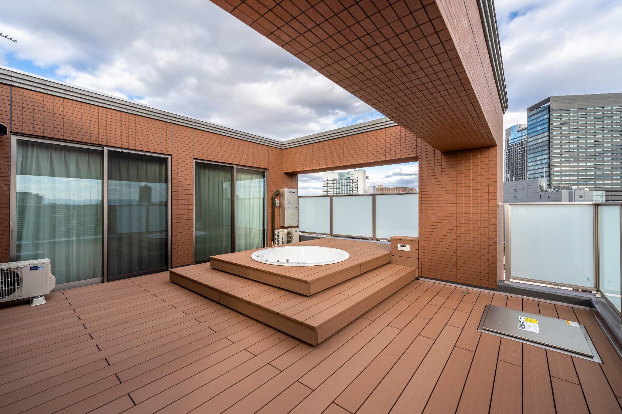 Deluxe Family Suite