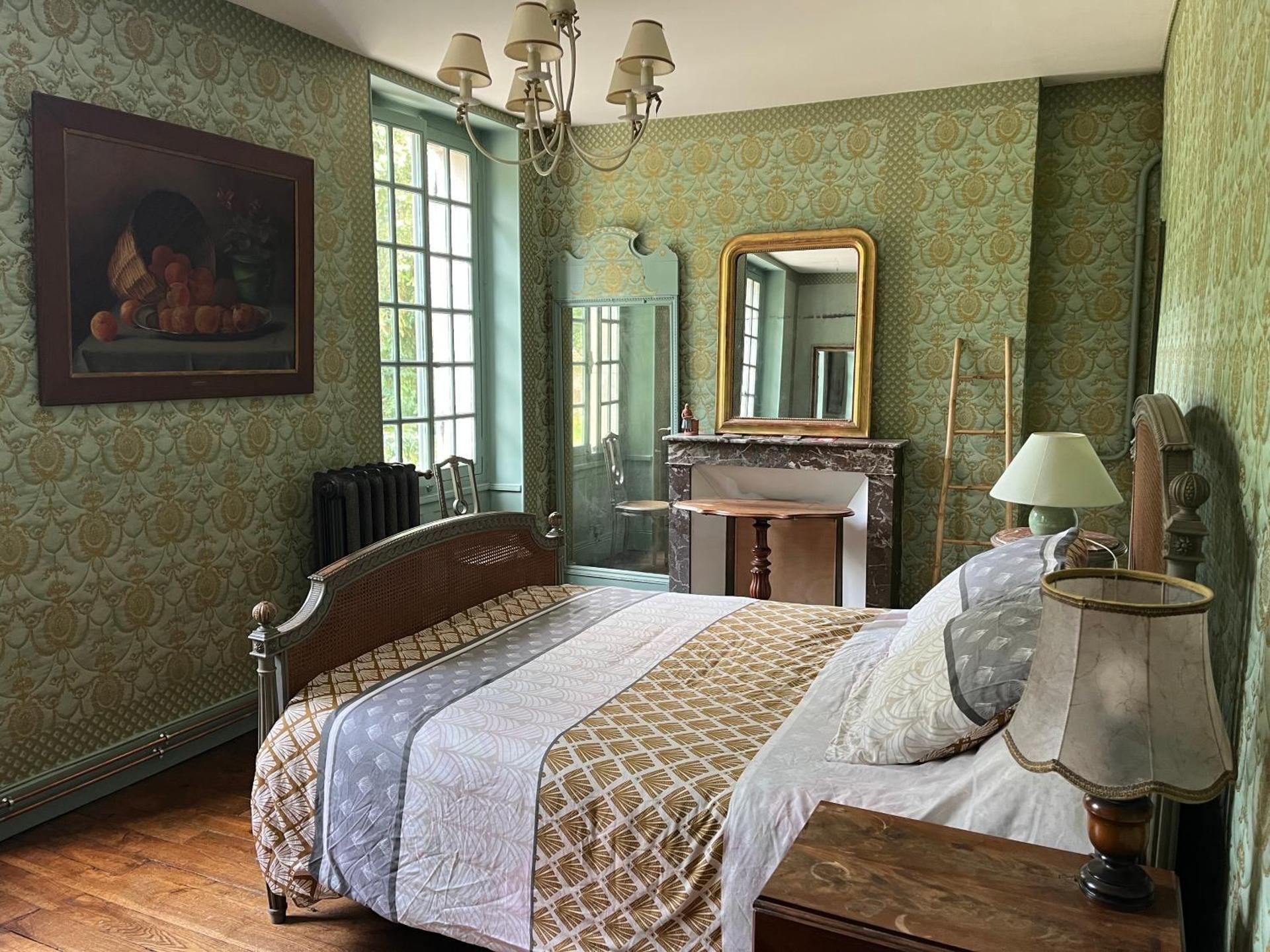 Deluxe Double Room with Shower