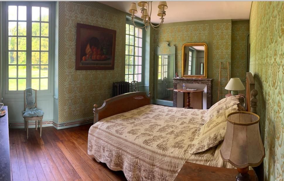 Deluxe Double Room with Shower