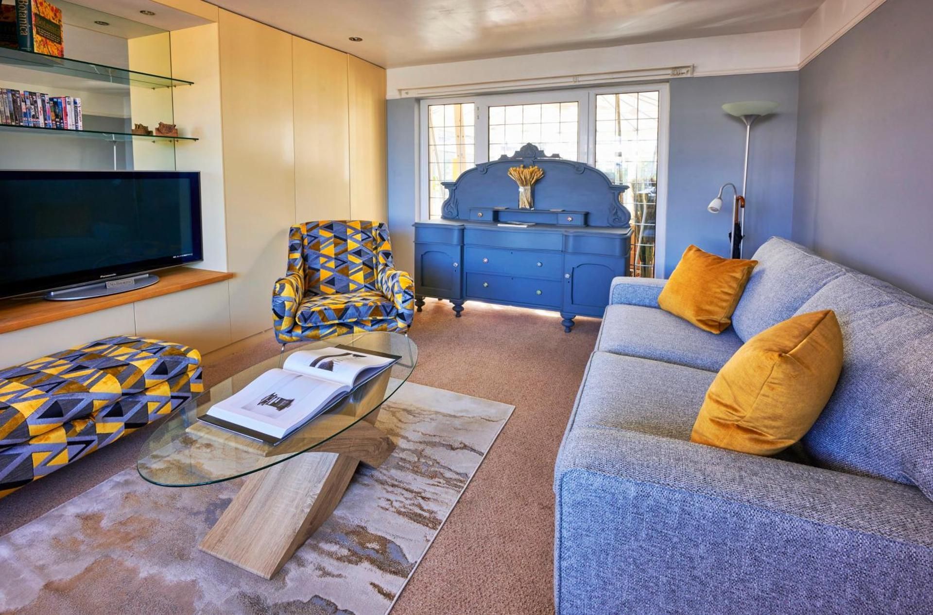 Double or Twin Room with Partial Sea View