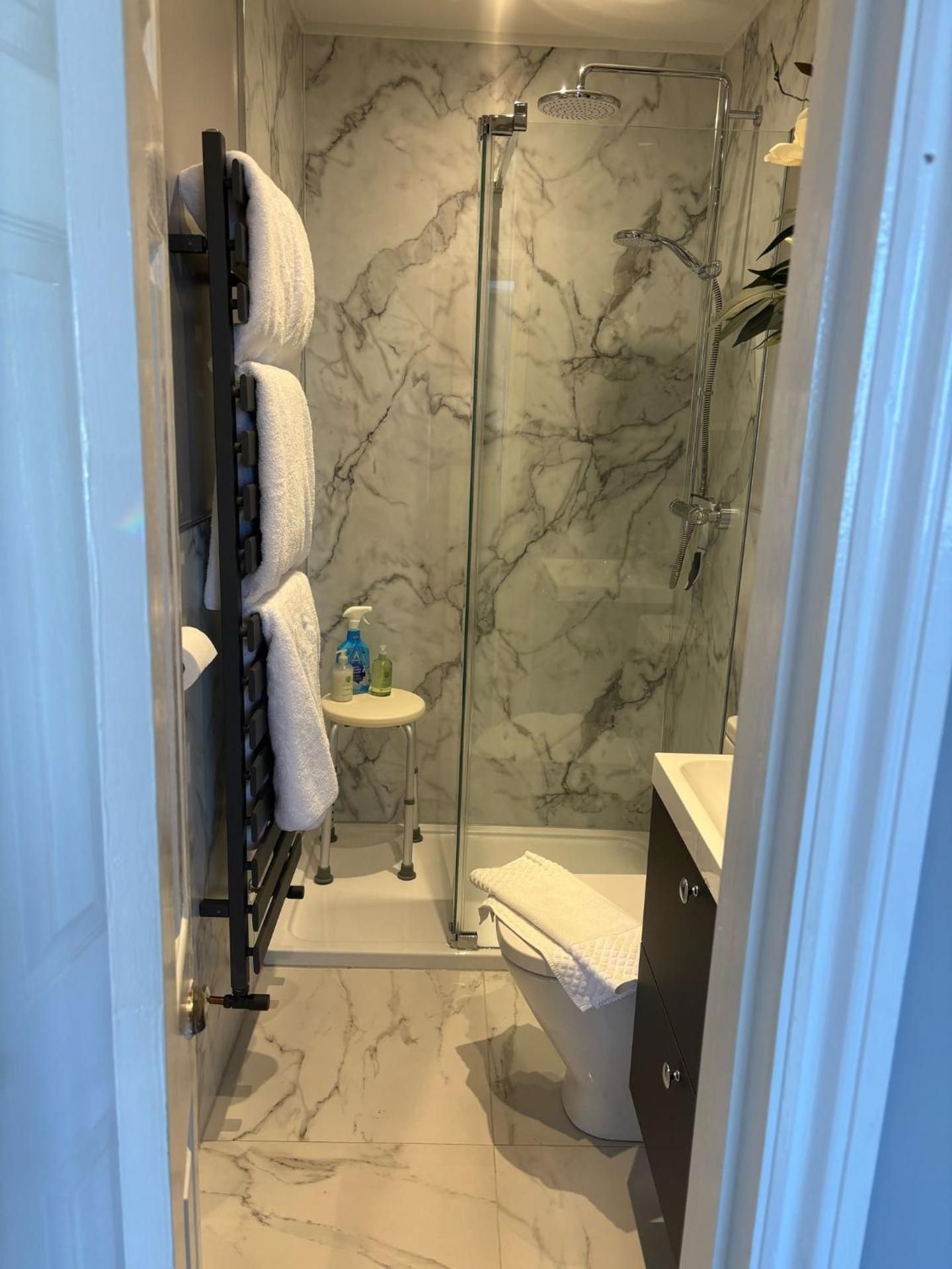 Double or Twin Room with Private Bathroom