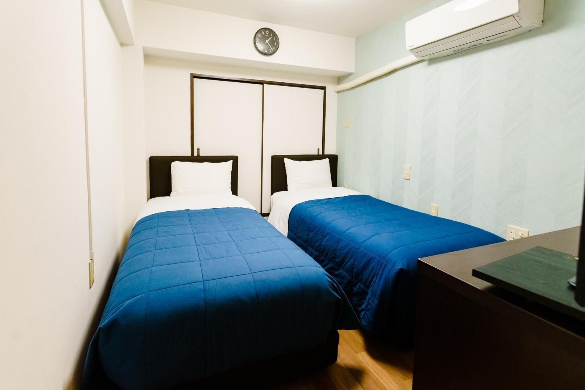 Economy Twin Room - Non-Smoking - Check-out at 12:00 pm