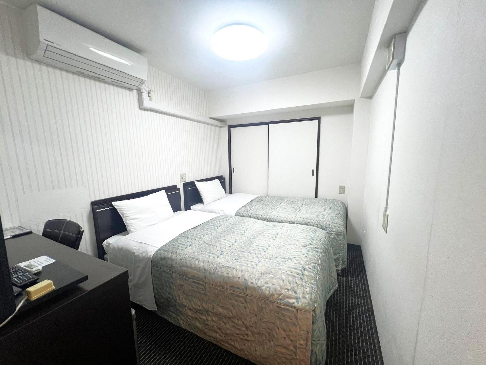 Twin Room - Non-Smoking - No Daily Cleaning