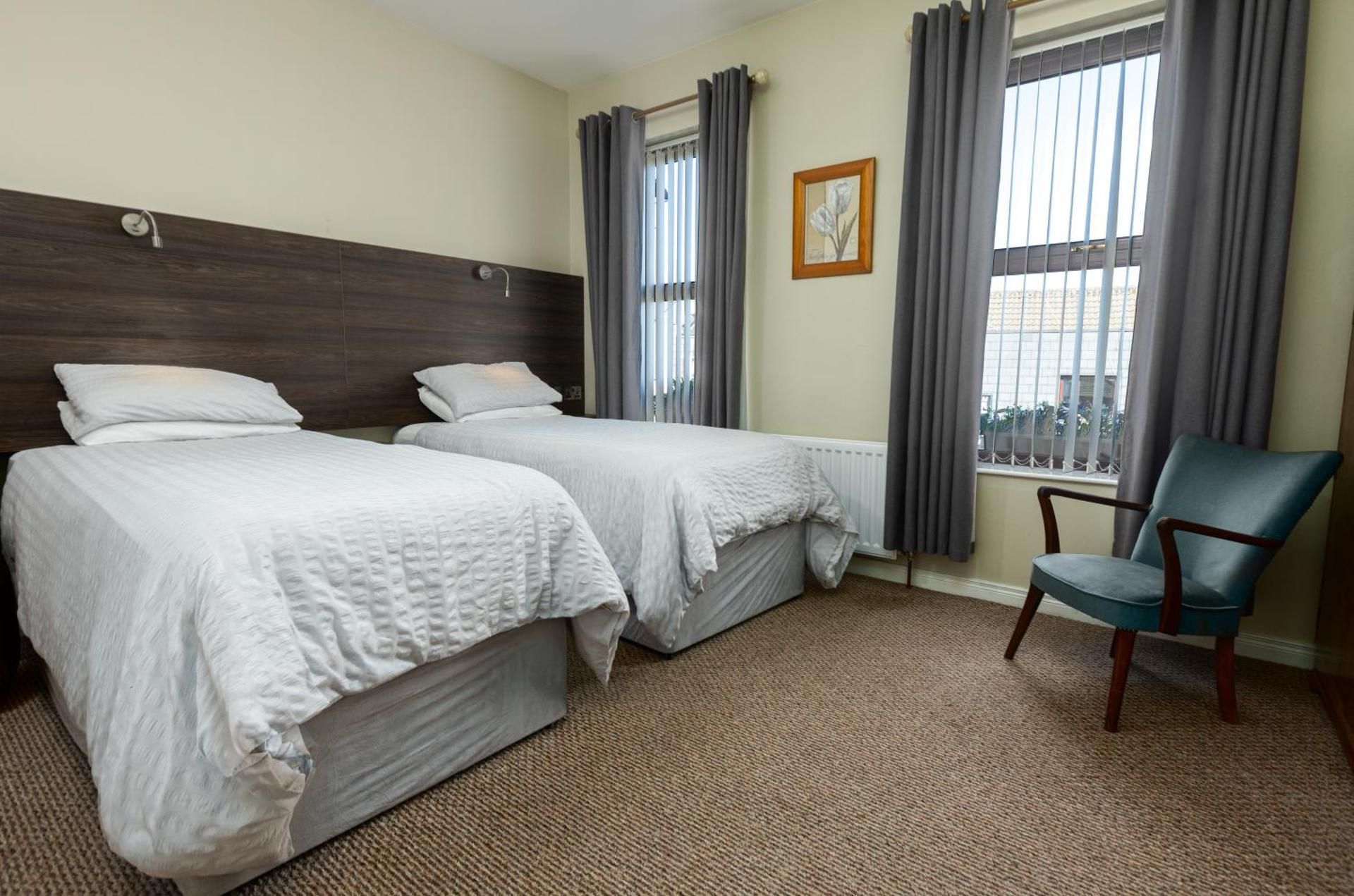 The Derg Arms B&B Standard Twin Room