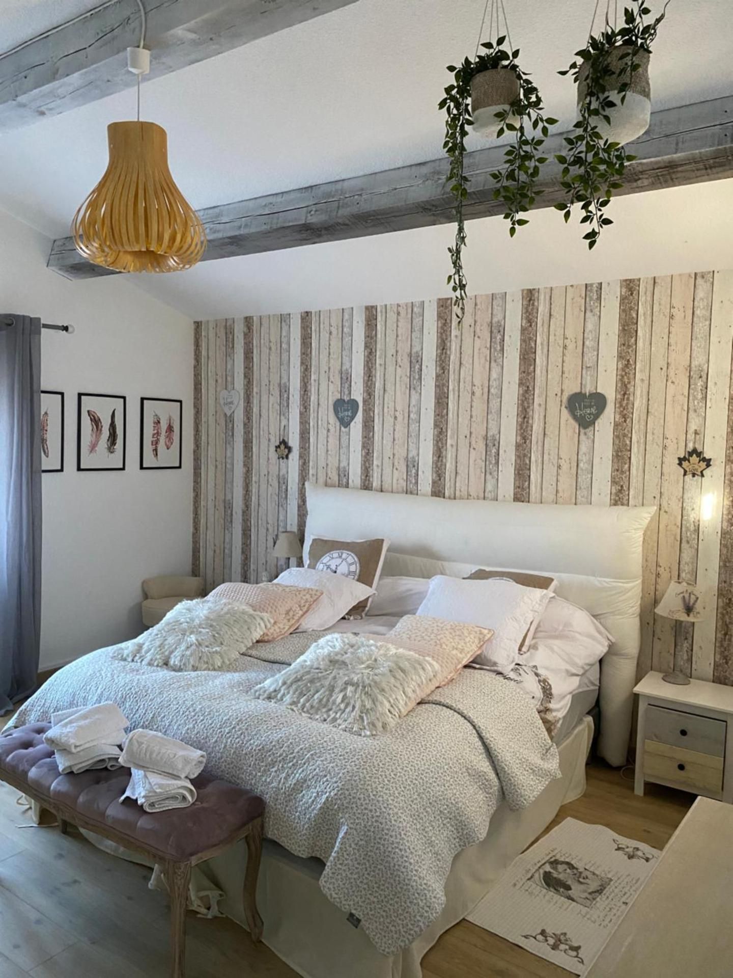 Queen Room with Garden View